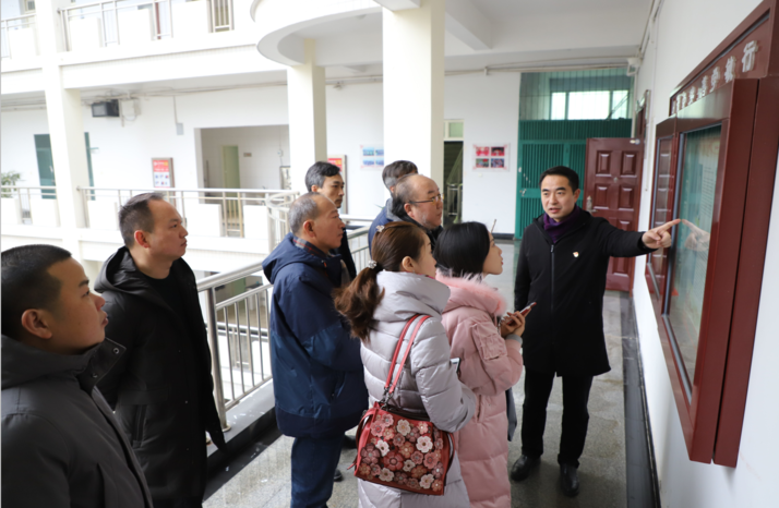 岭南师范学院永利y6809党政领导班子一行来我院考察交流